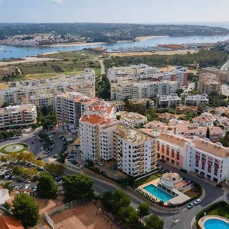 Апартаменты Casa Brasil 2 Bdr With Balcony By Lovelystay Портиман